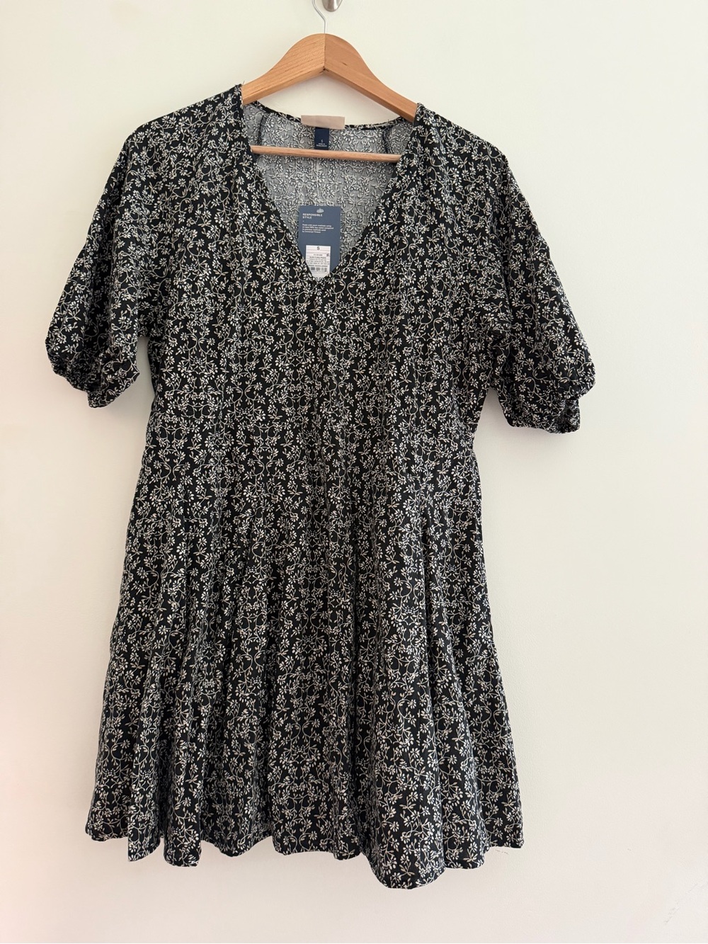 NWT Universal Thread Target Black Floral V-Neck 3/4 Sleeve Boho Cottage Dress S